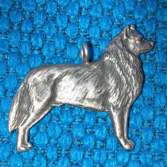 Sterling silver Husky dog charm pendant # 3 - Picture 1 of 3
